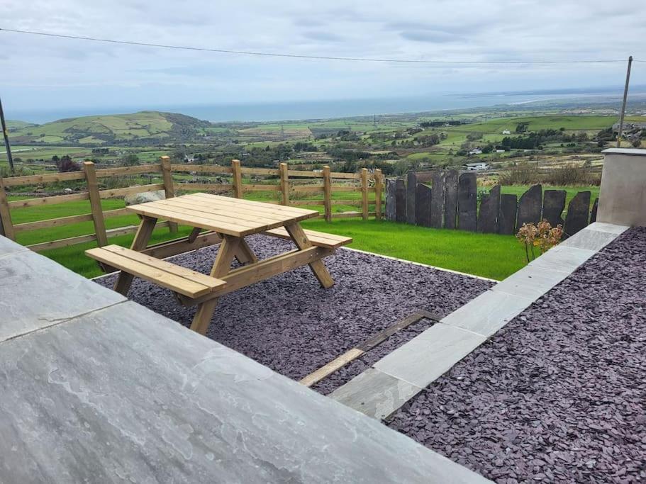 Вилла Amazing Coastal & Sunset Views In Eryri Llanllyfni Экстерьер фото